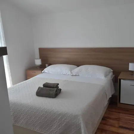 Apartment Emanuela Sukosan